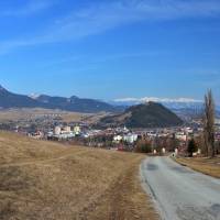 Popis: Ružomberok, Velký Choč, uprostřed Mnich, vzadu Tatry